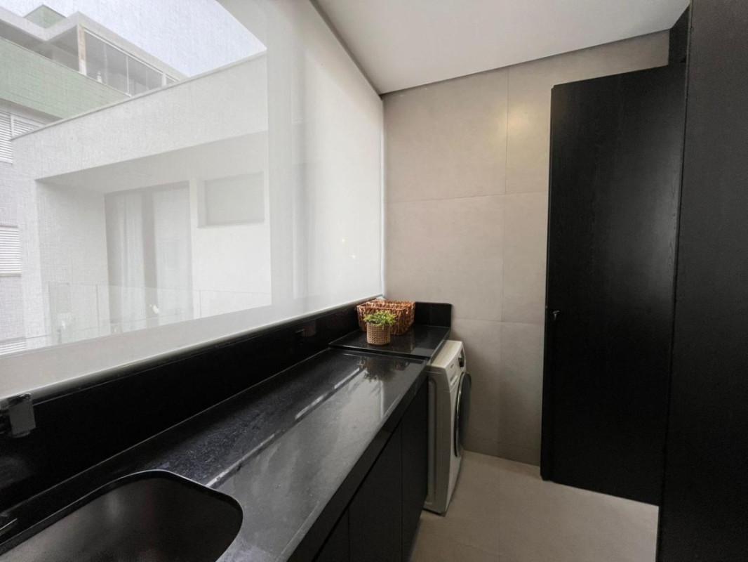 Casa, Nova Granada, 5 Quartos, 4 Vagas, 2 Suítes