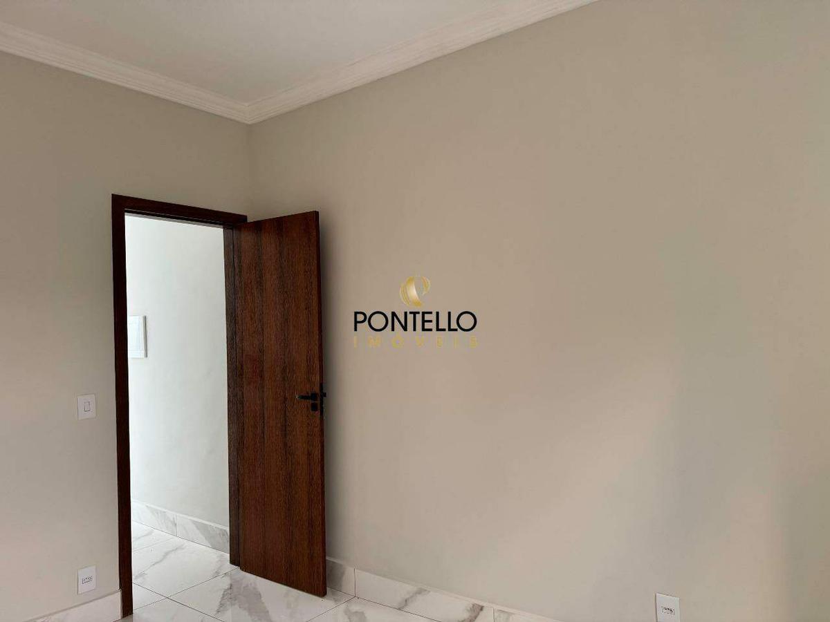 Casa, Indústrias, 3 Quartos, 2 Vagas, 1 Suíte