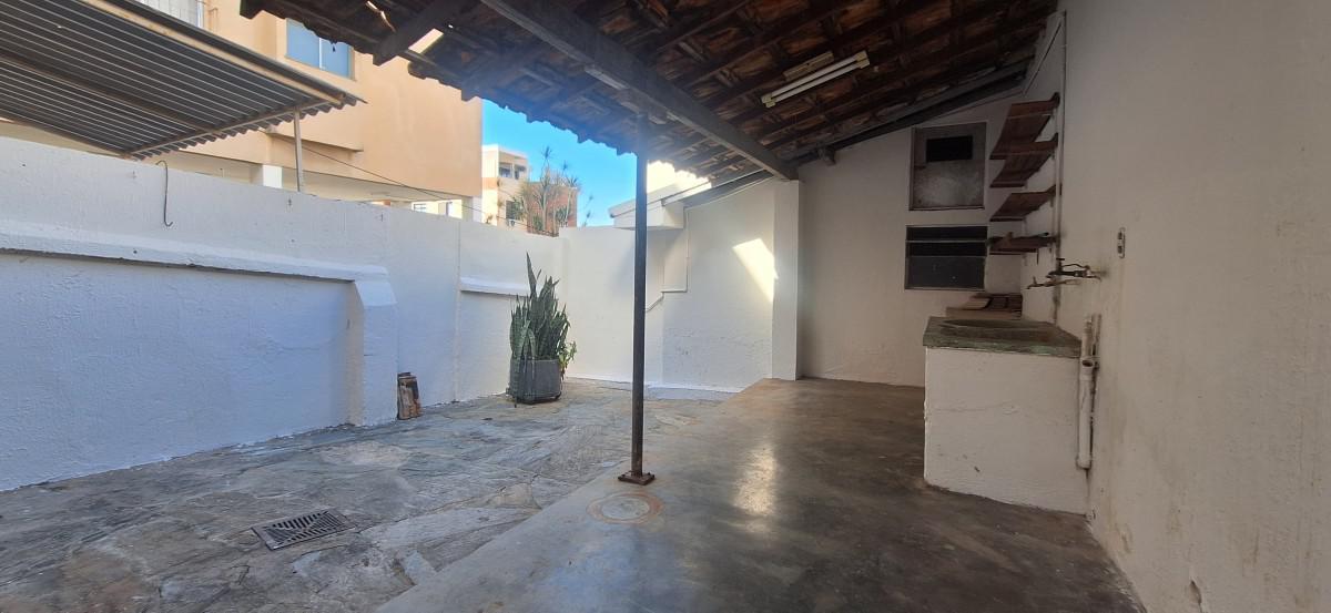 Casa, Prado, 6 Quartos, 1 Vaga