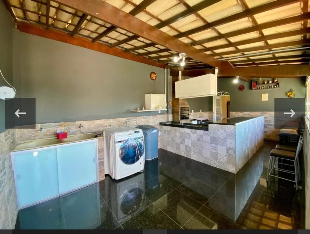 Casa, Santa Branca, 4 Quartos, 2 Vagas, 2 Suítes