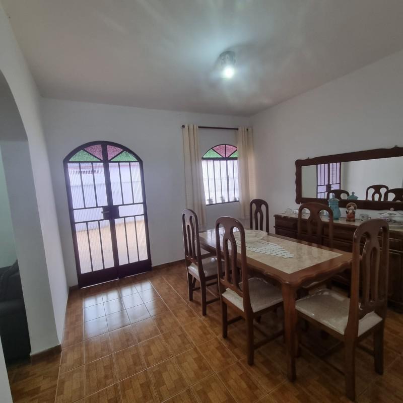 Casa, Tirol, 3 Quartos, 2 Vagas, 1 Suíte