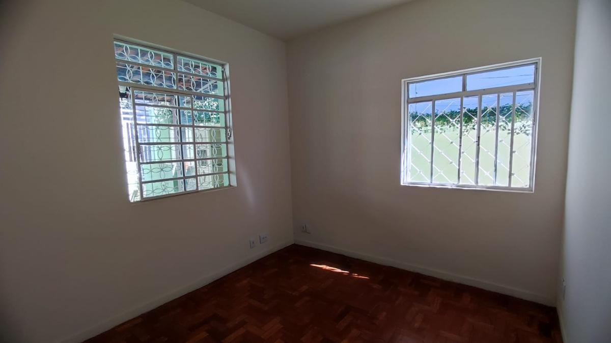 Casa, Liberdade, 6 Quartos, 2 Vagas, 1 Suíte