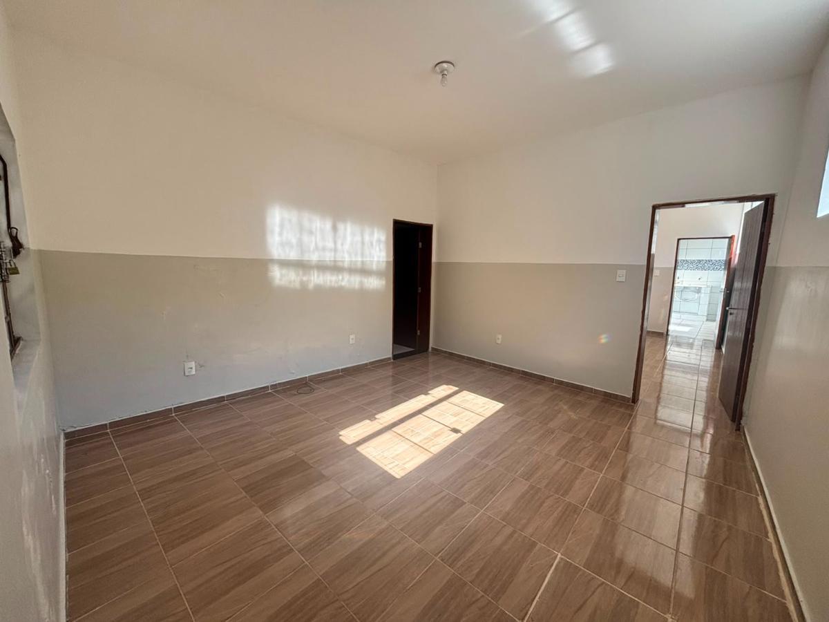 Quitinete, Centro, 1 Quarto, 0 Vaga