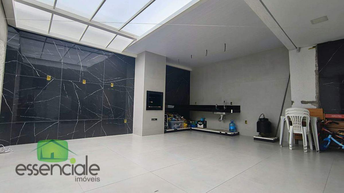 Casa, Europa, 3 Quartos, 4 Vagas, 1 Suíte