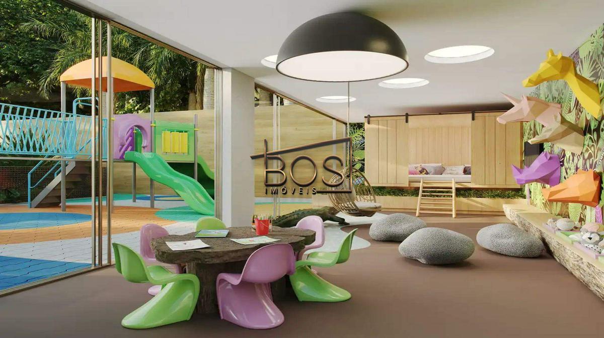 Cobertura, Funcionários, 4 Quartos, 5 Vagas, 4 Suítes