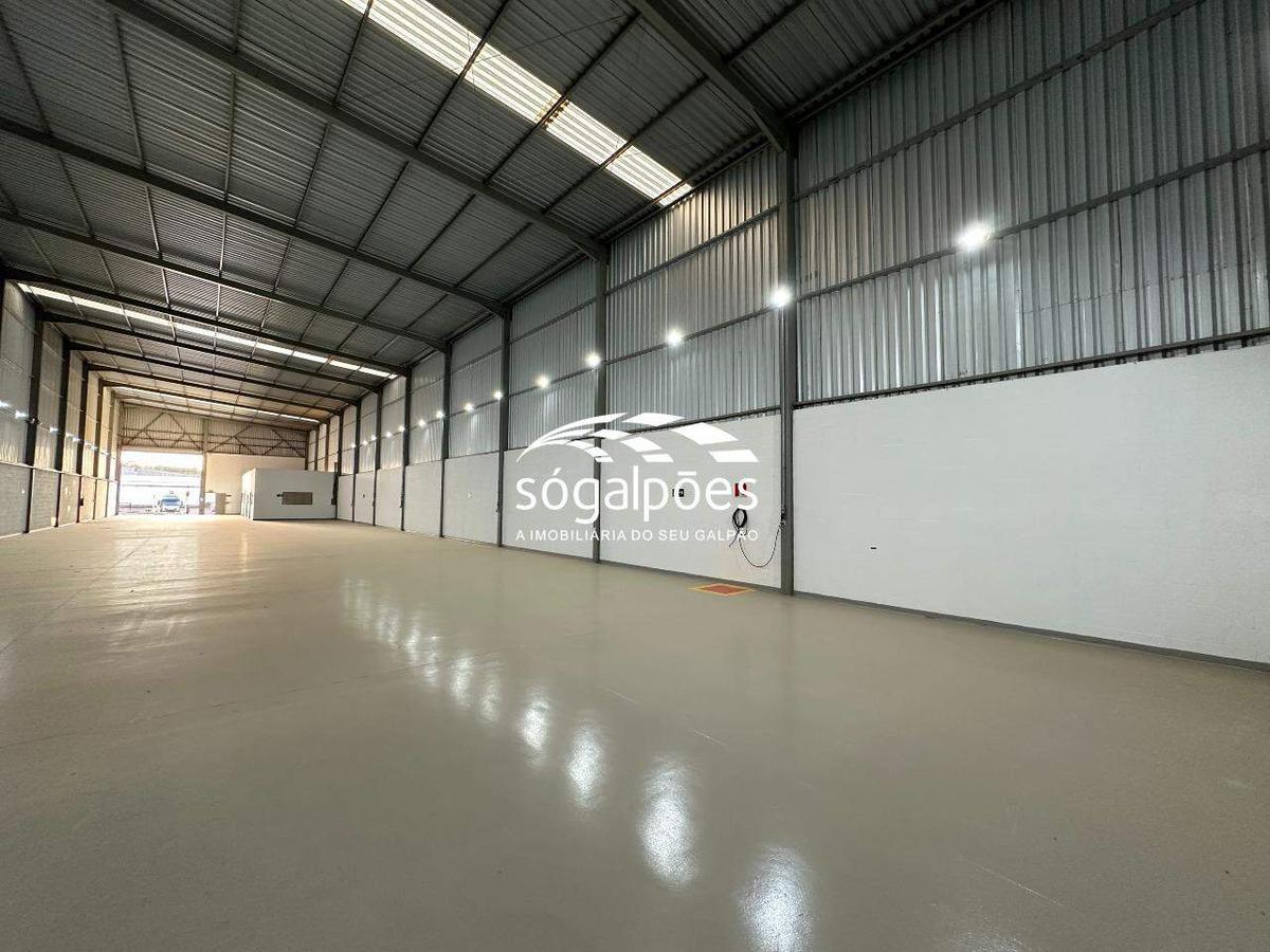 Galpão, Bandeirinhas, 3 Vagas