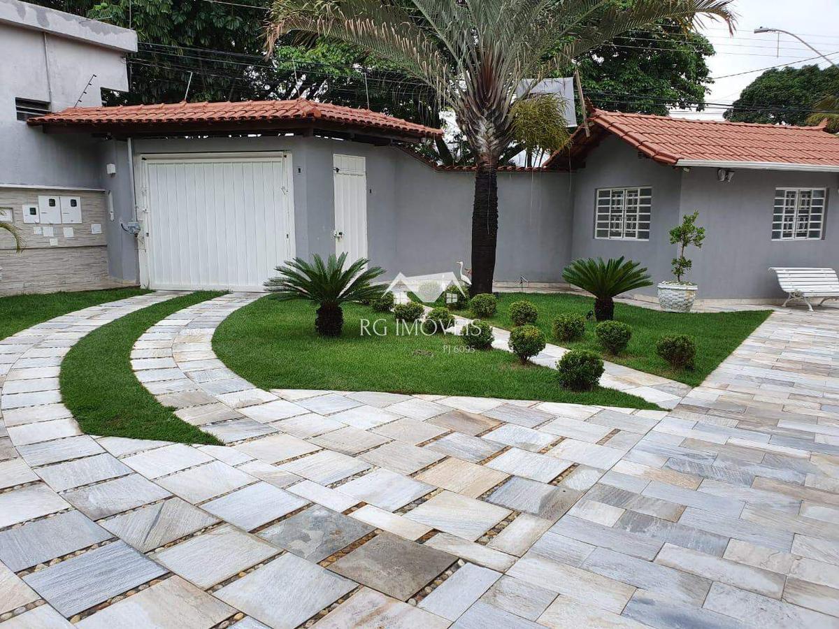 Casa, Milionários, 4 Quartos, 11 Vagas, 1 Suíte