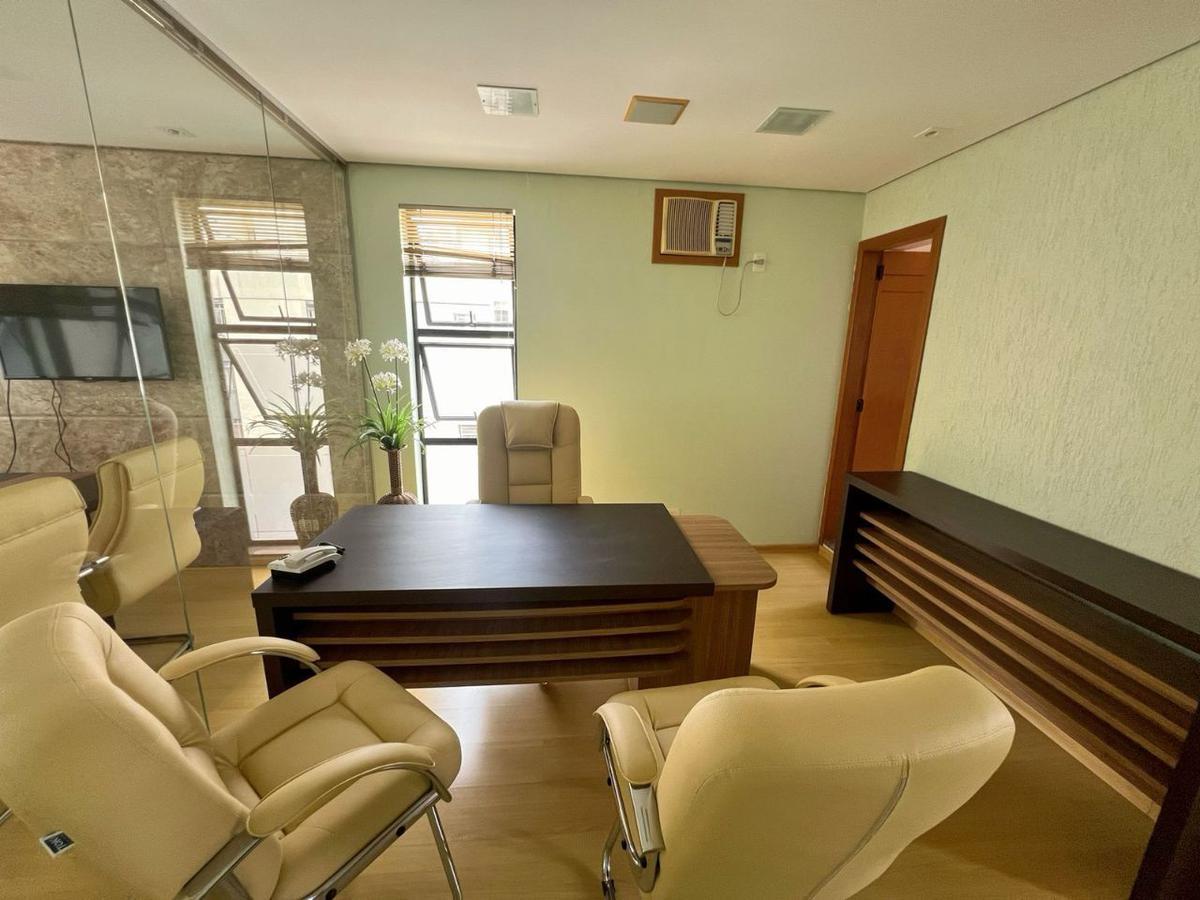 Sala, Santa Efigênia, 0 Quarto, 1 Vaga