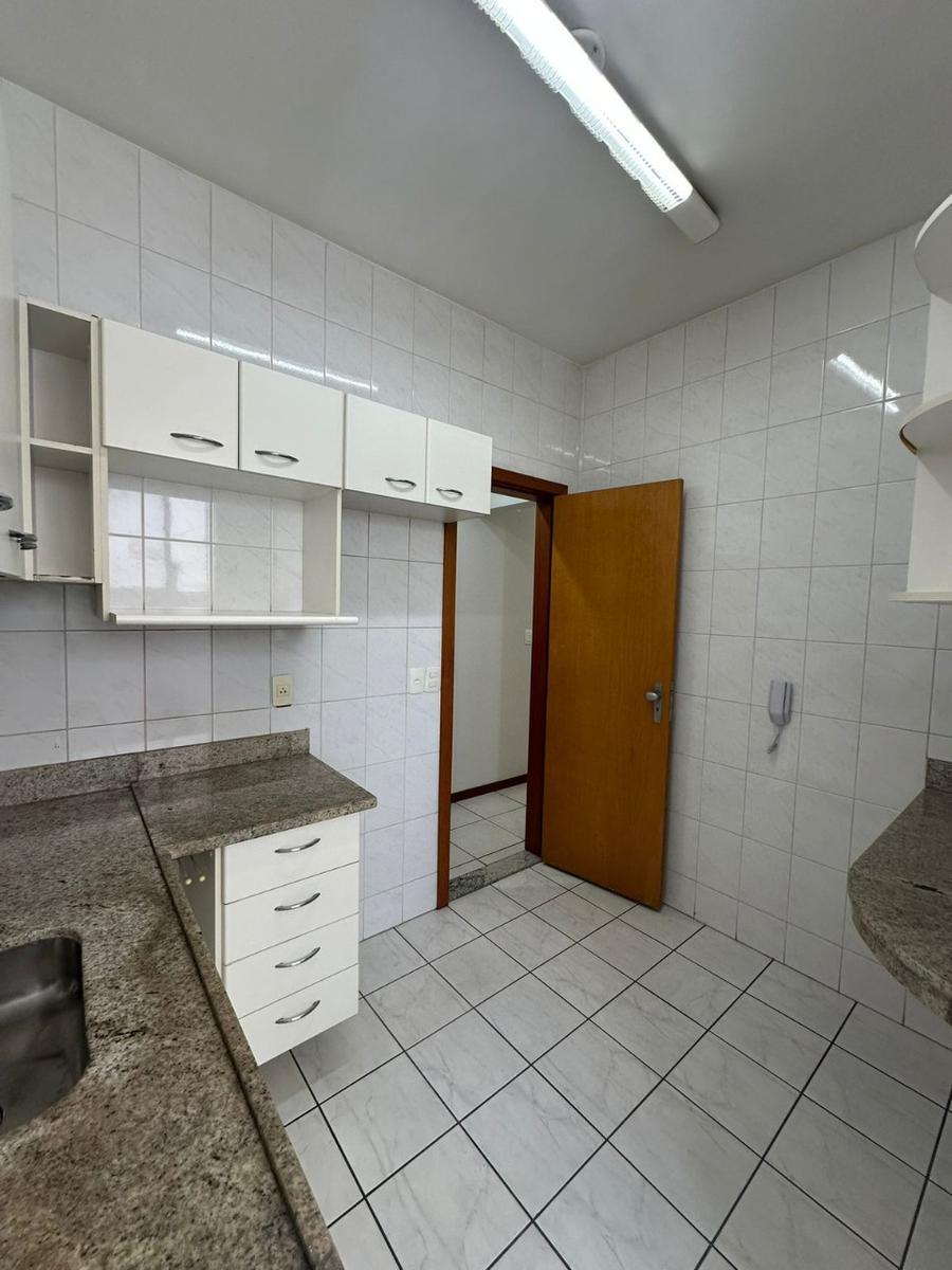 Apartamento, Funcionários, 2 Quartos, 2 Vagas