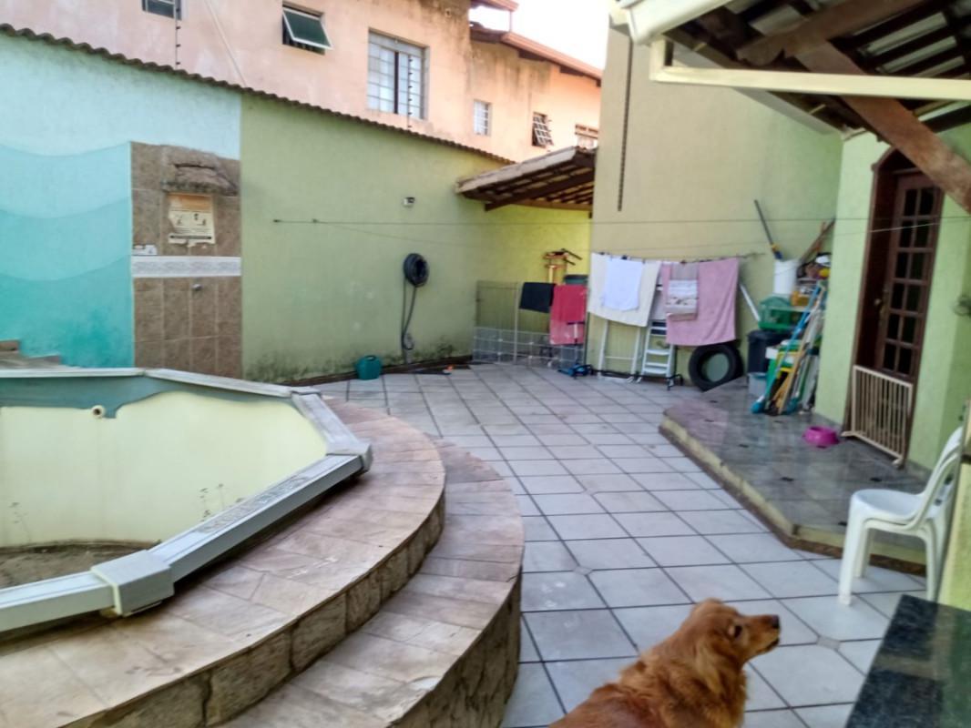 Casa, Fonte Grande, 4 Quartos, 3 Vagas, 1 Suíte