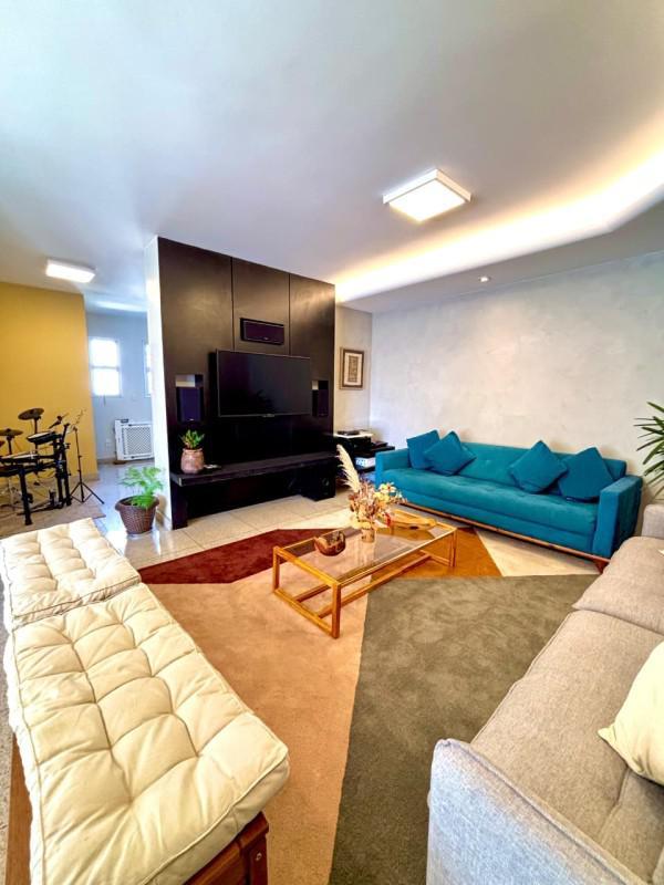 Cobertura, Funcionários, 4 Quartos, 4 Vagas, 2 Suítes