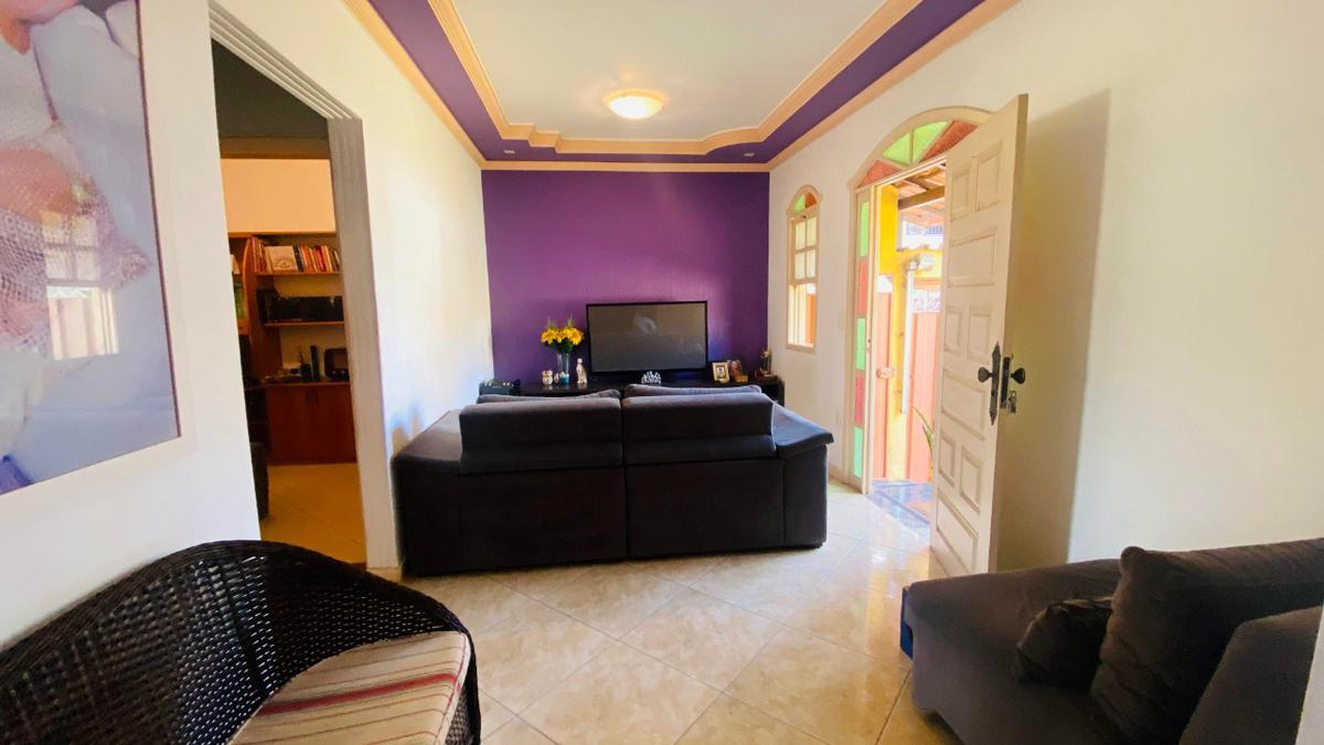 Casa, Santa Maria, 4 Quartos, 6 Vagas, 3 Suítes