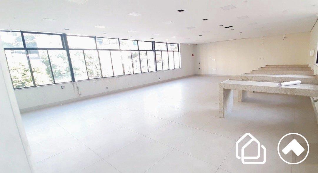 Sala, Santa Efigênia