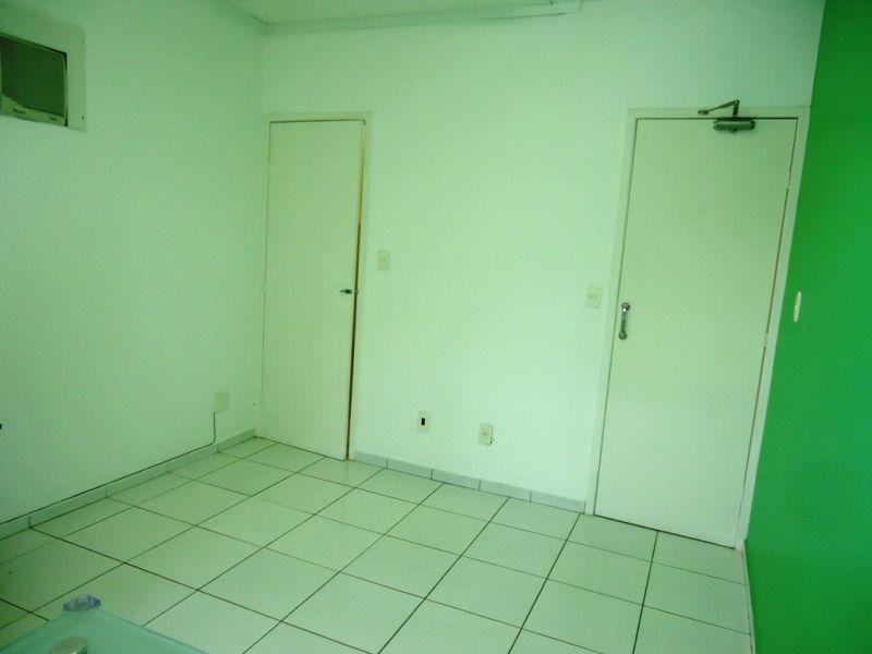 Sala, Barro Preto, 1 Quarto, 1 Vaga