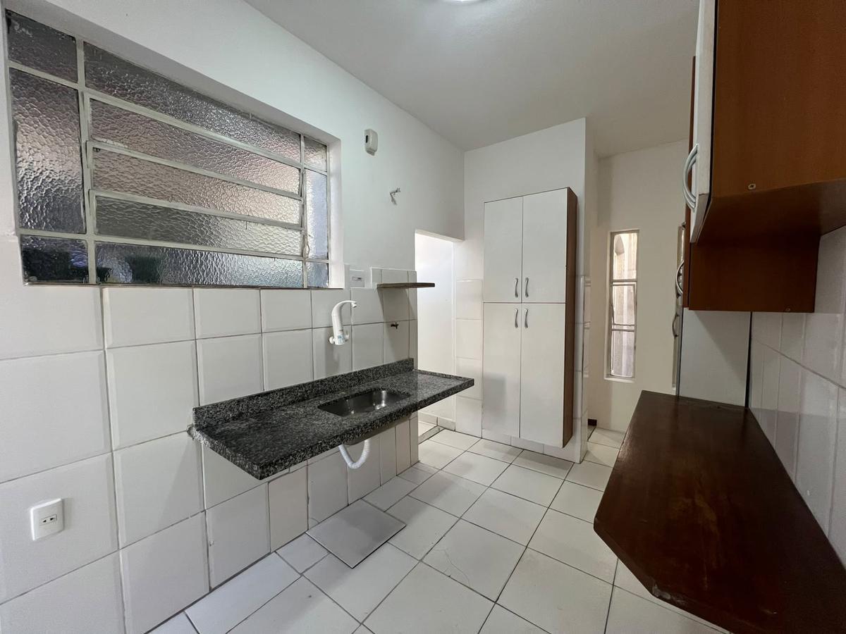 Apartamento, Sagrada Família, 2 Quartos, 1 Vaga