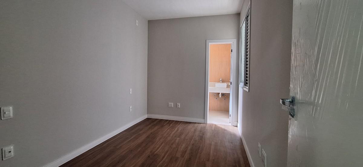 Casa, Nova Floresta, 4 Quartos, 2 Vagas, 2 Suítes