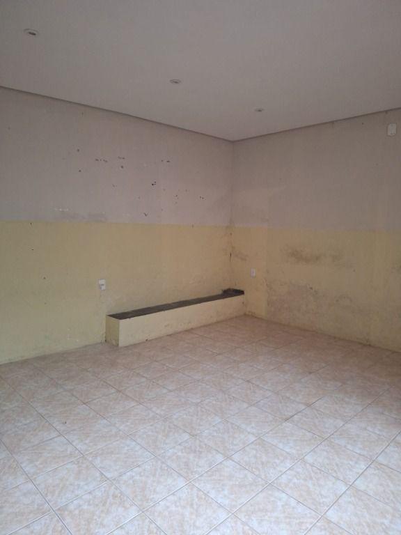 Casa, Centro, 2 Quartos, 5 Vagas, 1 Suíte