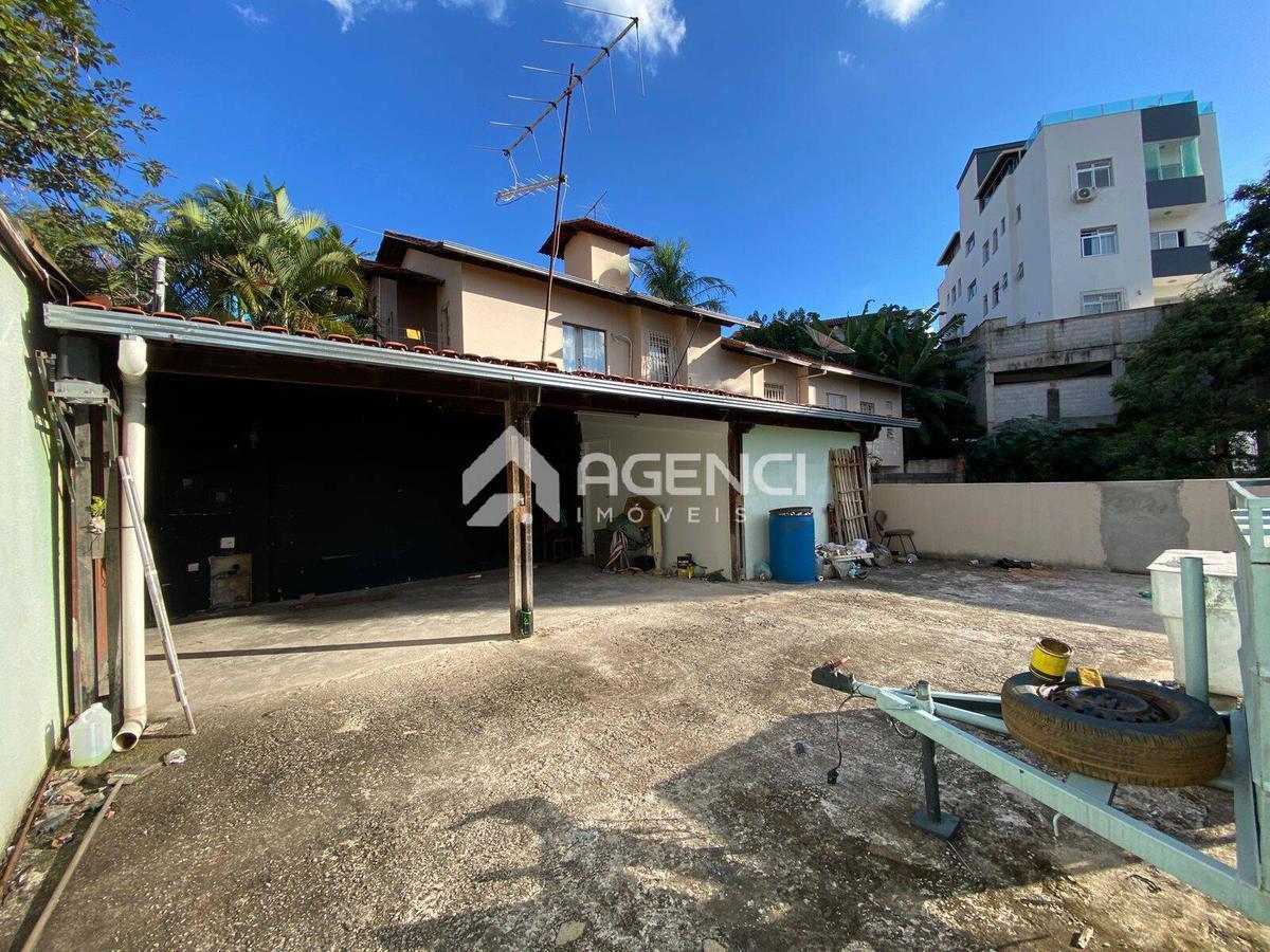 Lote, Camargos, 0 Quarto, 0 Vaga, 0 Suíte