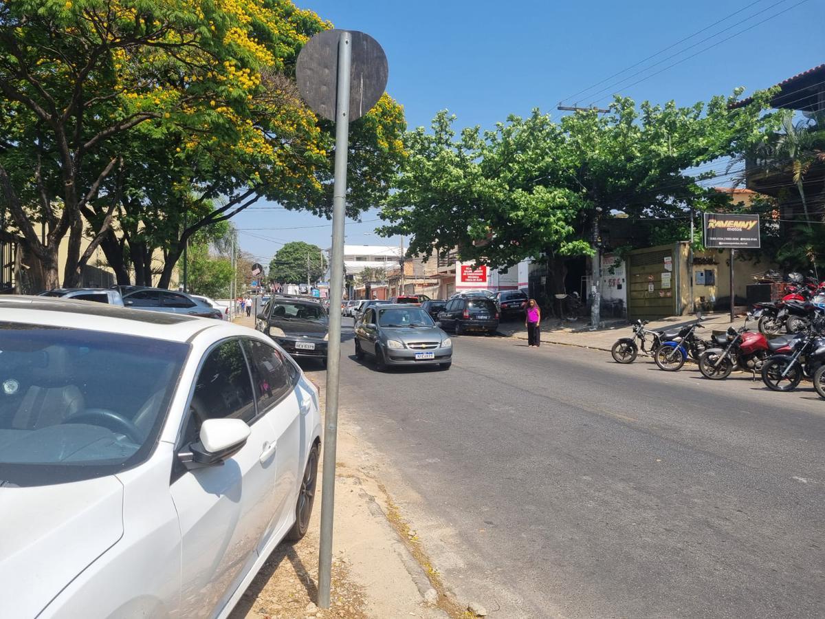 Andar, Lindéia, 0 Quarto, 0 Vaga