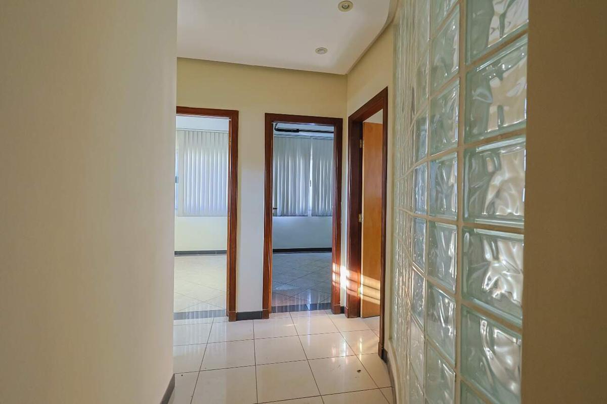 Andar, Santa Efigênia, 0 Quarto, 4 Vagas