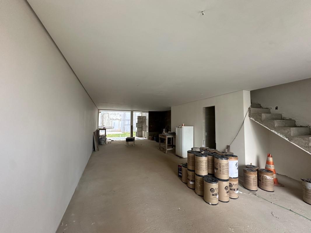 Casa, Cabral, 3 Quartos, 4 Vagas, 3 Suítes