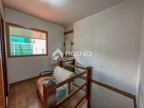 Casa, Camargos, 3 Quartos, 0 Vaga, 2 Suítes