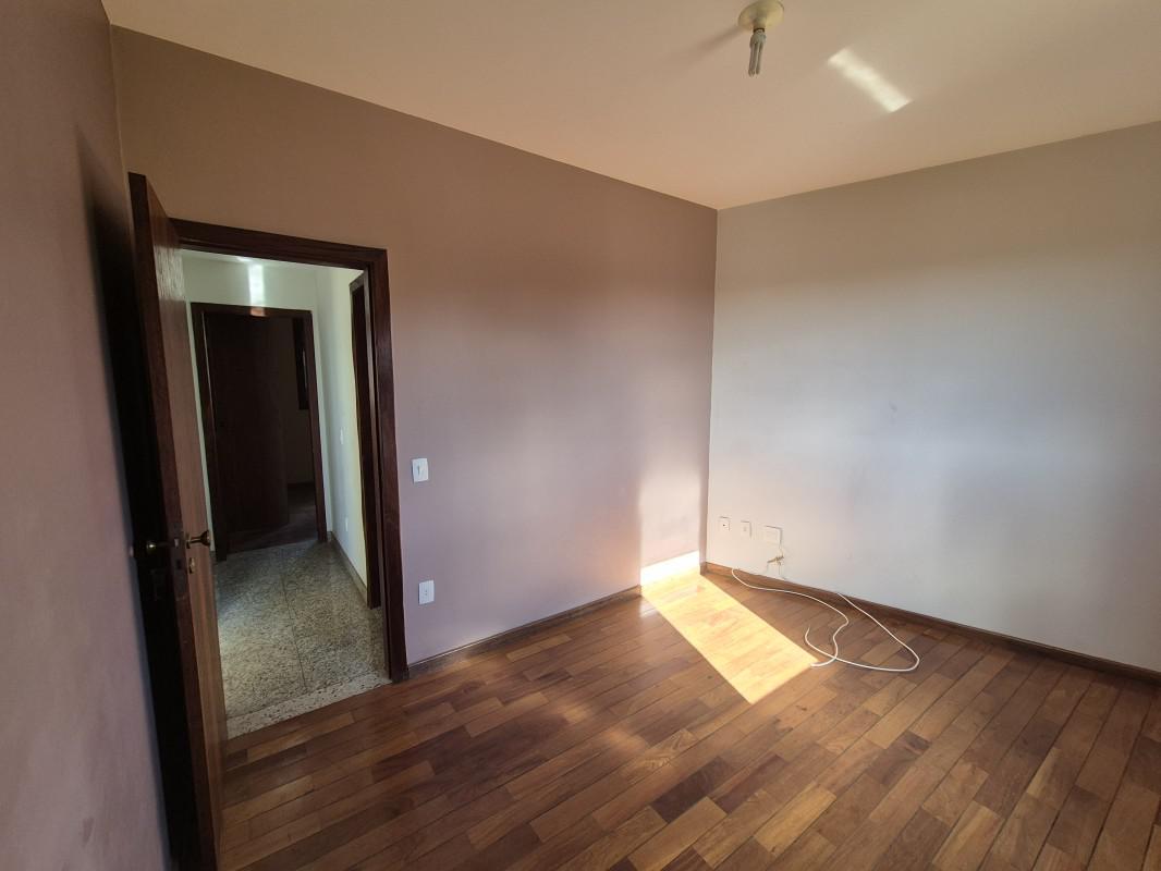 Apartamento, Santa Efigênia, 3 Quartos, 2 Vagas, 1 Suíte
