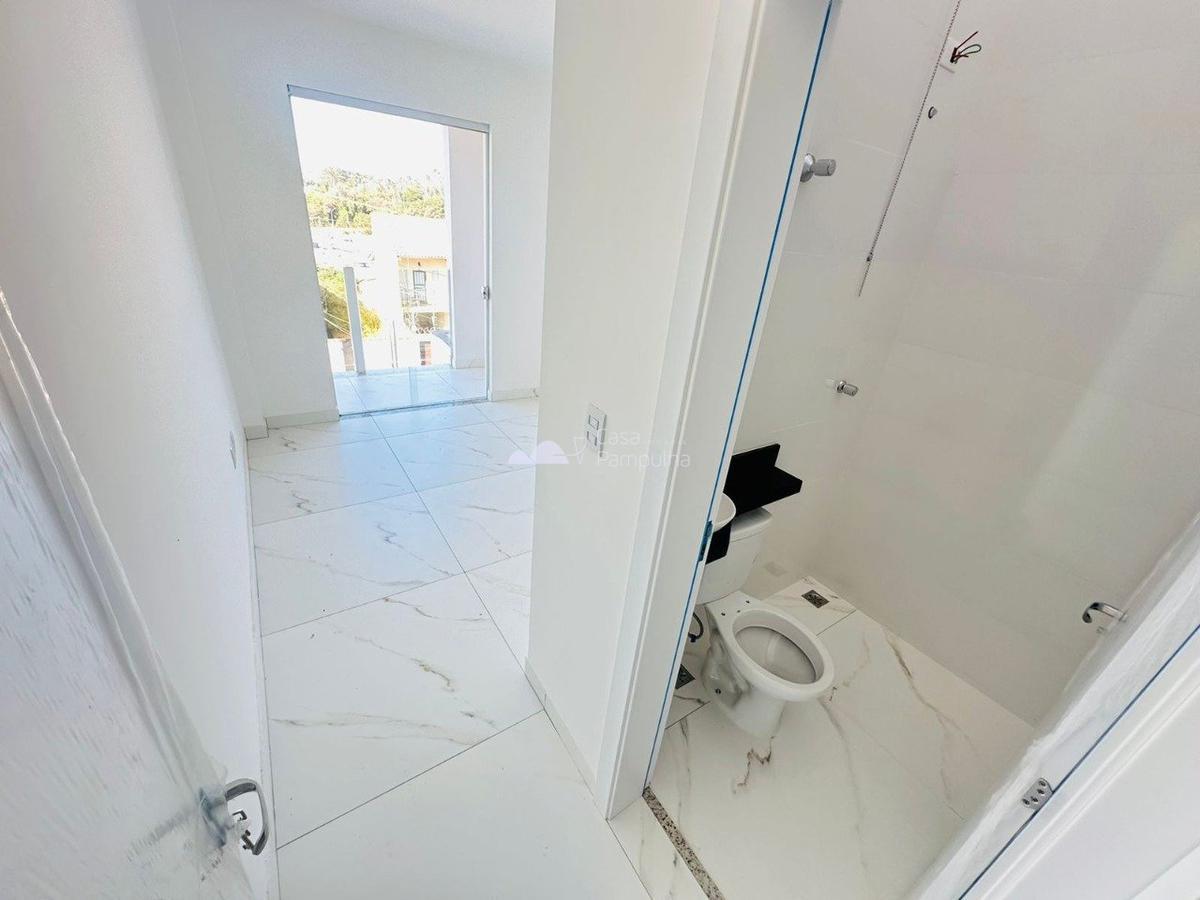 Casa, Santa Branca, 2 Quartos, 2 Vagas, 2 Suítes