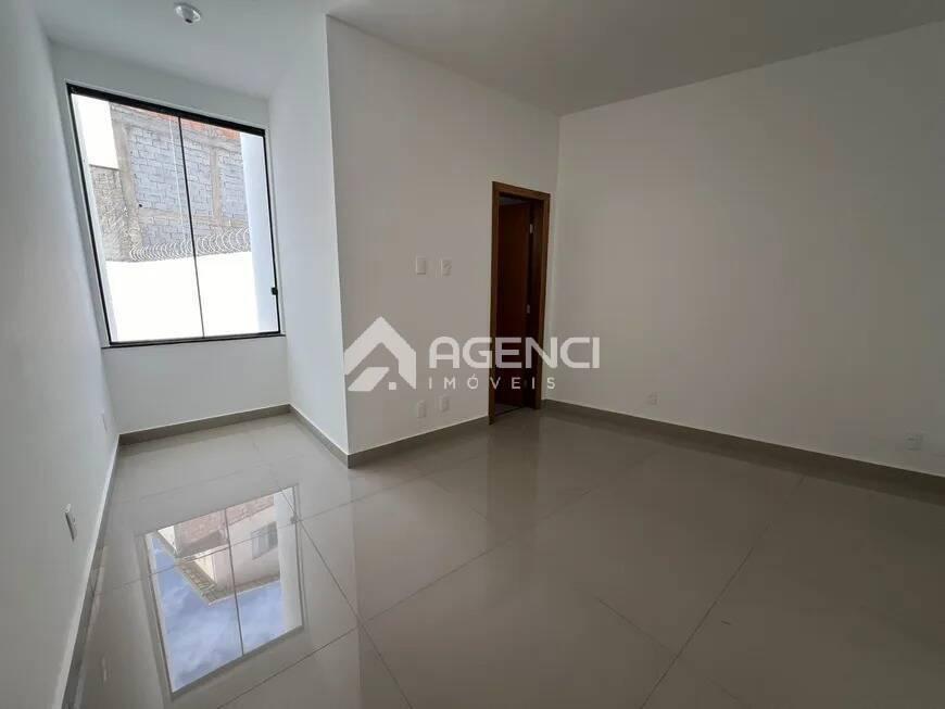 Casa, Vale das Orquídeas, 3 Quartos, 0 Vaga, 1 Suíte