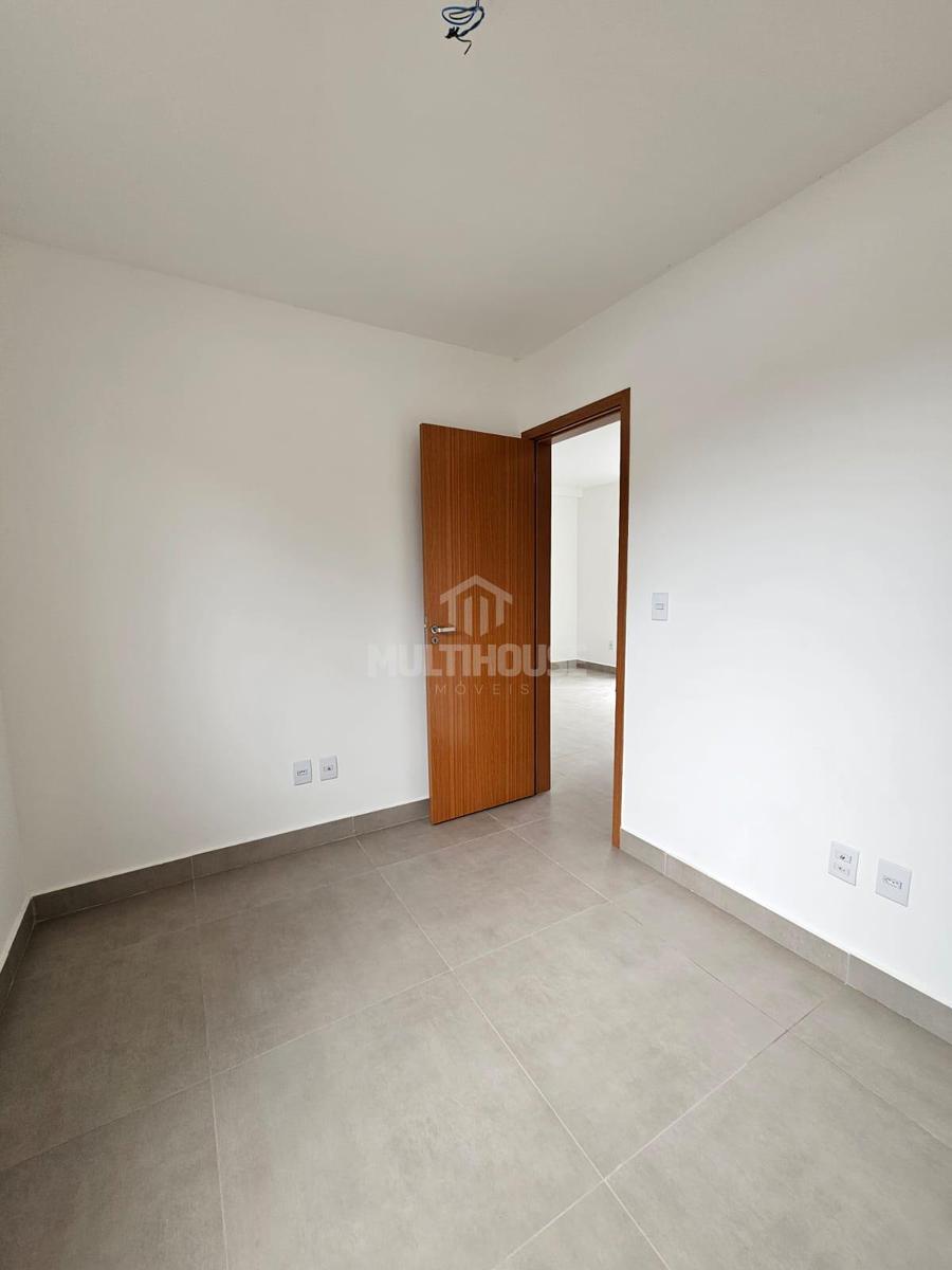 Apartamento, Candelária, 2 Quartos, 2 Vagas