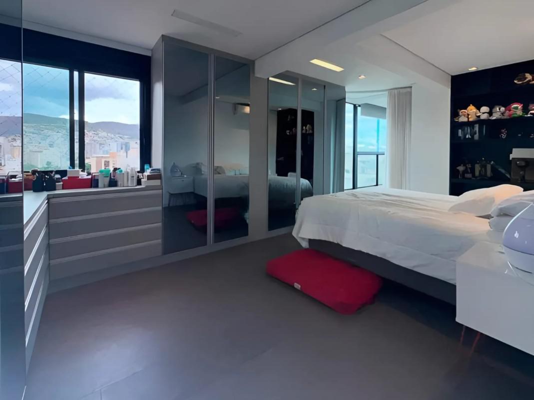 Cobertura, Cruzeiro, 2 Quartos, 4 Vagas, 1 Suíte