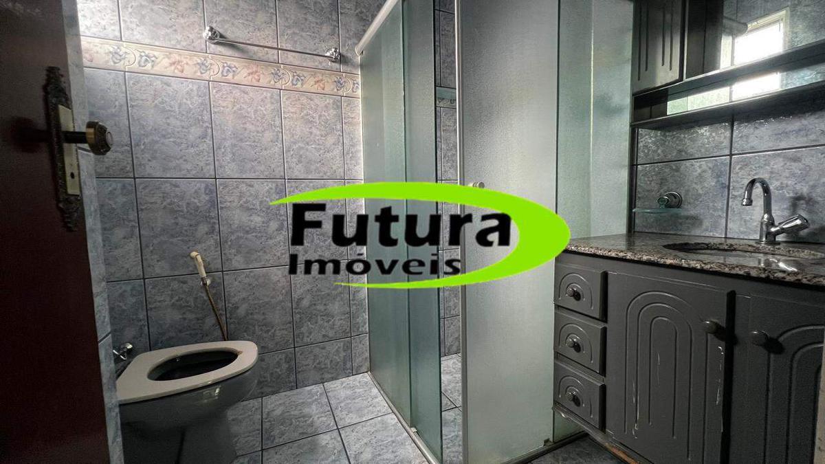 Casa, Miramar (barreiro), 4 Quartos, 2 Vagas, 2 Suítes