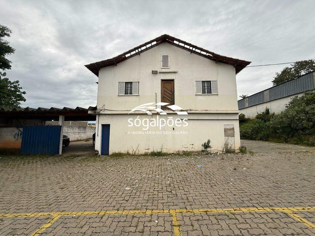 Galpão, Cincão, 20 Vagas