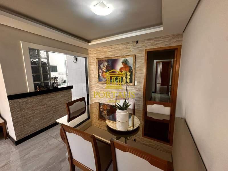 Casa, Fernão Dias, 3 Quartos, 2 Vagas, 1 Suíte