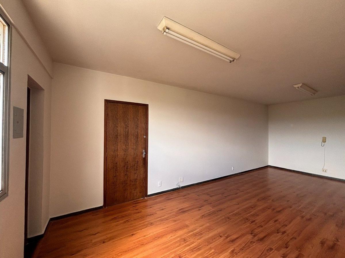 Sala, São José, 0 Quarto, 0 Vaga