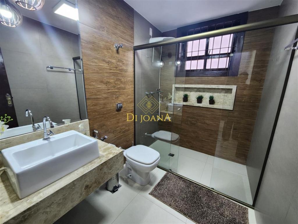 Casa, Guarujá, 4 Quartos, 4 Vagas, 1 Suíte