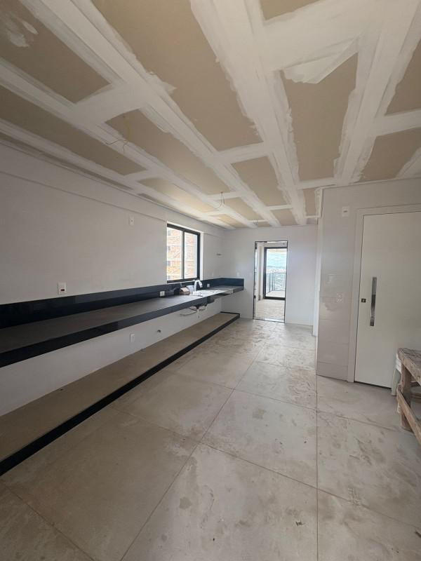 Apartamento, Barreiro, 3 Quartos, 4 Vagas, 1 Suíte