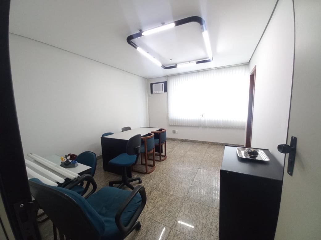 Sala, Lourdes, 1 Vaga