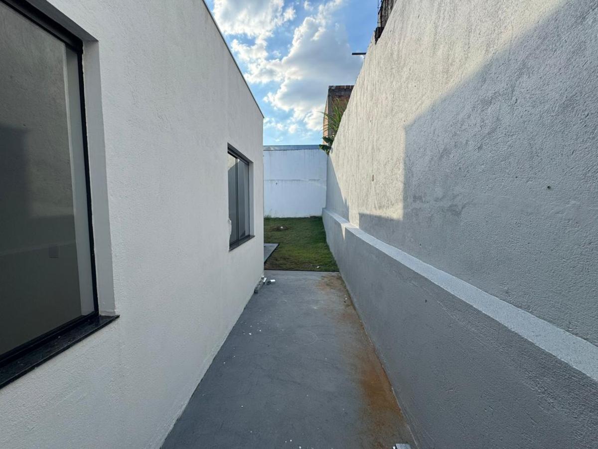 Casa, Serra Dourada, 3 Quartos, 2 Vagas, 1 Suíte