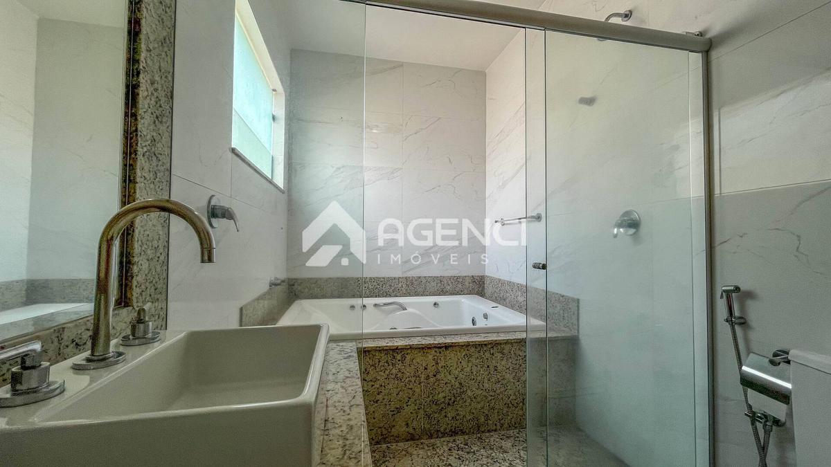 Casa, Bandeirantes (pampulha), 3 Quartos, 0 Vaga, 1 Suíte