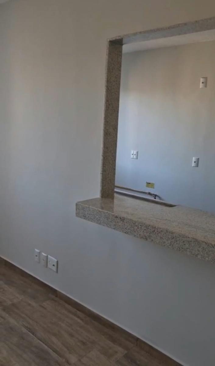 Apartamento, Vale das Palmeiras, 2 Quartos, 1 Vaga