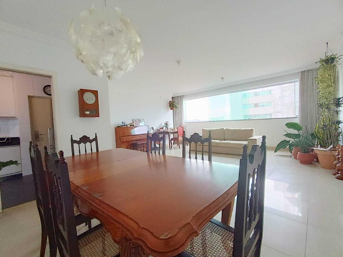 Apartamento, Jaraguá, 4 Quartos, 3 Vagas, 2 Suítes