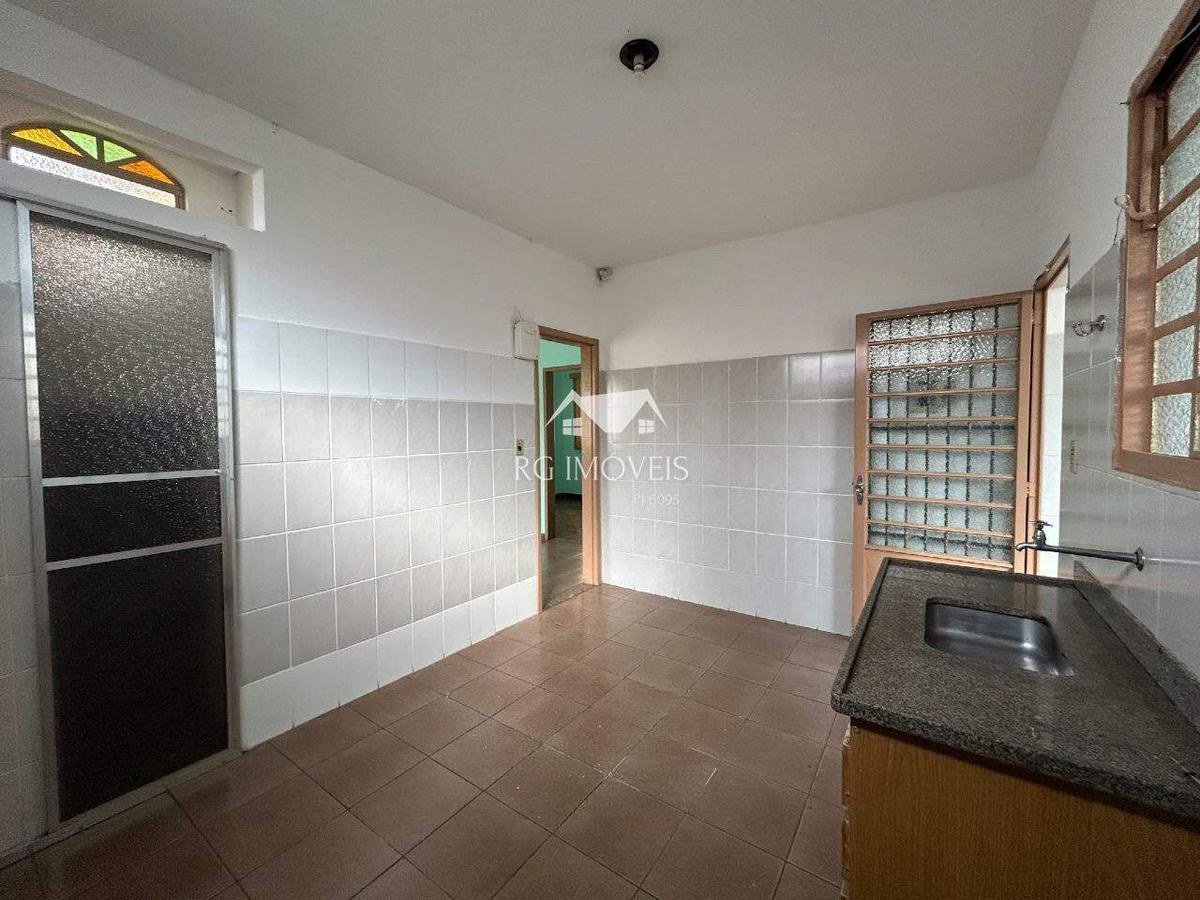 Casa, Betânia, 3 Quartos, 2 Vagas, 1 Suíte