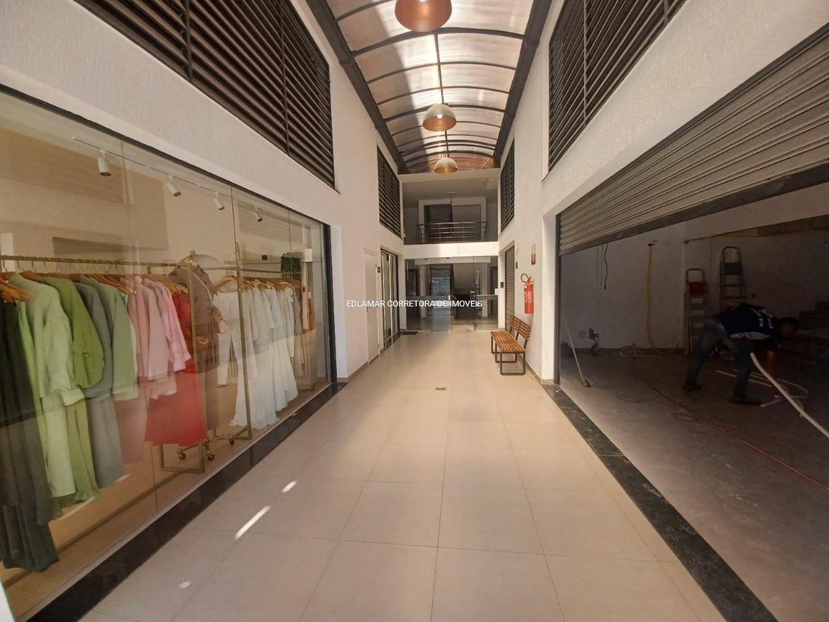 Galpão, Glória, 0 Quarto, 4 Vagas