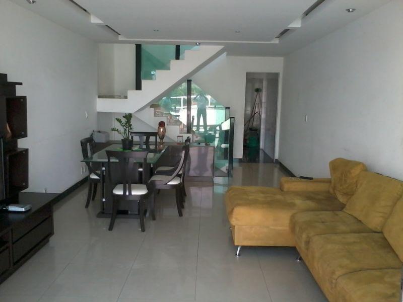 Casa, Santa Rosa, 3 Quartos, 4 Vagas, 3 Suítes