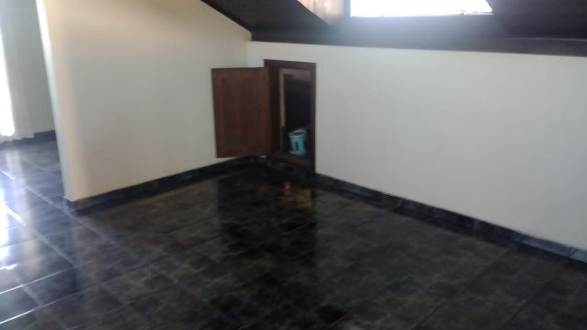 Casa, Santa Cruz, 3 Quartos, 4 Vagas, 1 Suíte