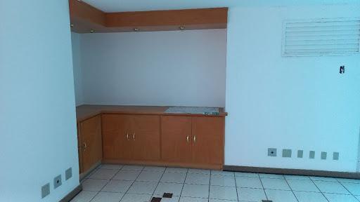 Sala, Centro, 0 Quarto, 0 Vaga