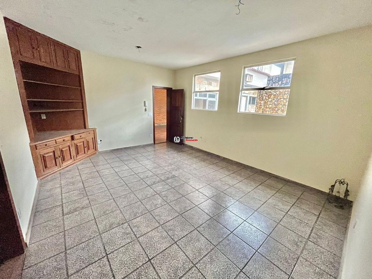 Casa, São José, 4 Quartos, 2 Vagas, 2 Suítes