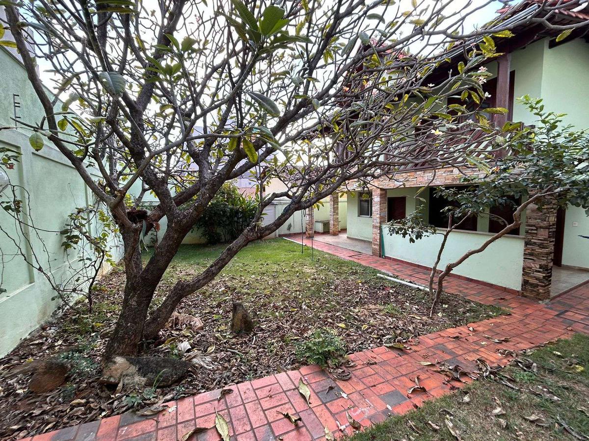 Casa, Castelo, 5 Quartos, 5 Vagas, 2 Suítes