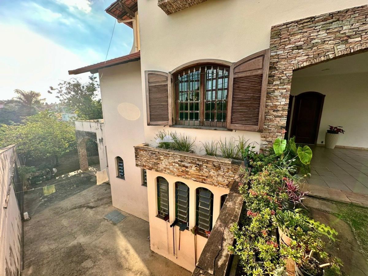 Casa, Santa Amélia, 6 Quartos, 7 Vagas, 2 Suítes